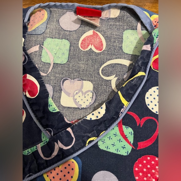 126. Dickies Heart Scrub Top - Picture 4 of 7